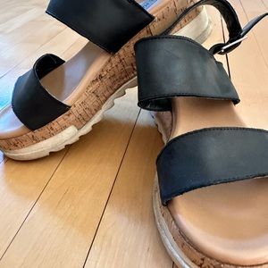 Steve Madden platform sandals